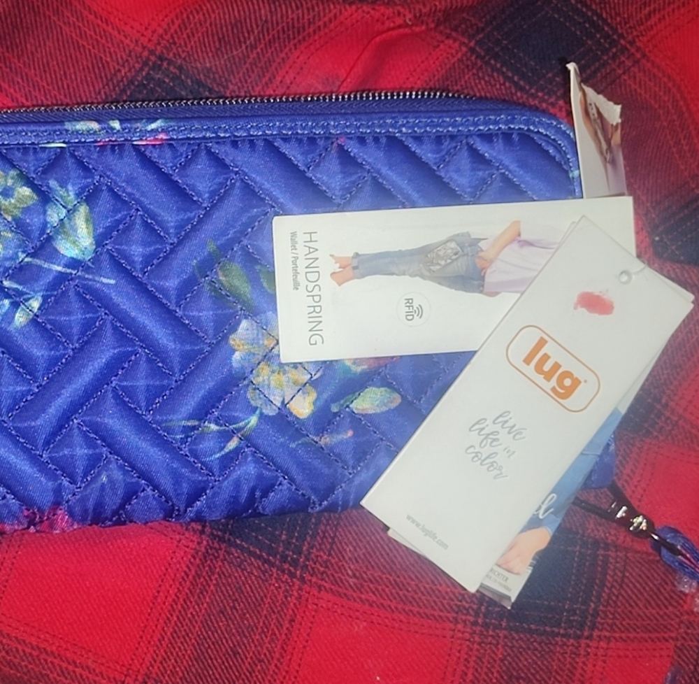Lug Quilted Blue Floral Wristlet